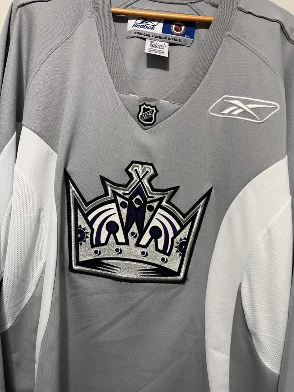 Vintage Los Angeles Kings NHL Practice Jersey - Picture 2 of 5